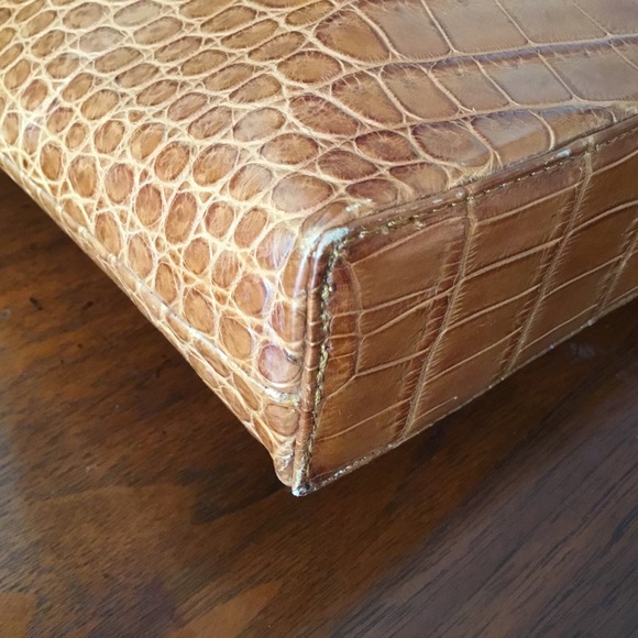 Genuine crocodile bag in like new condition - Picture 6 of 10